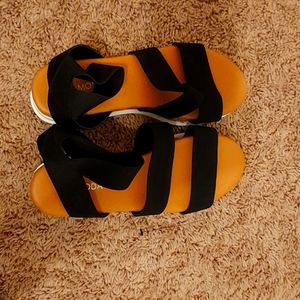 Top Moda Black Platform Sandals